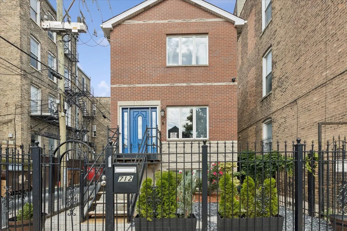 712 N Throop St, , 60642, USA 60642-Chicago-IL