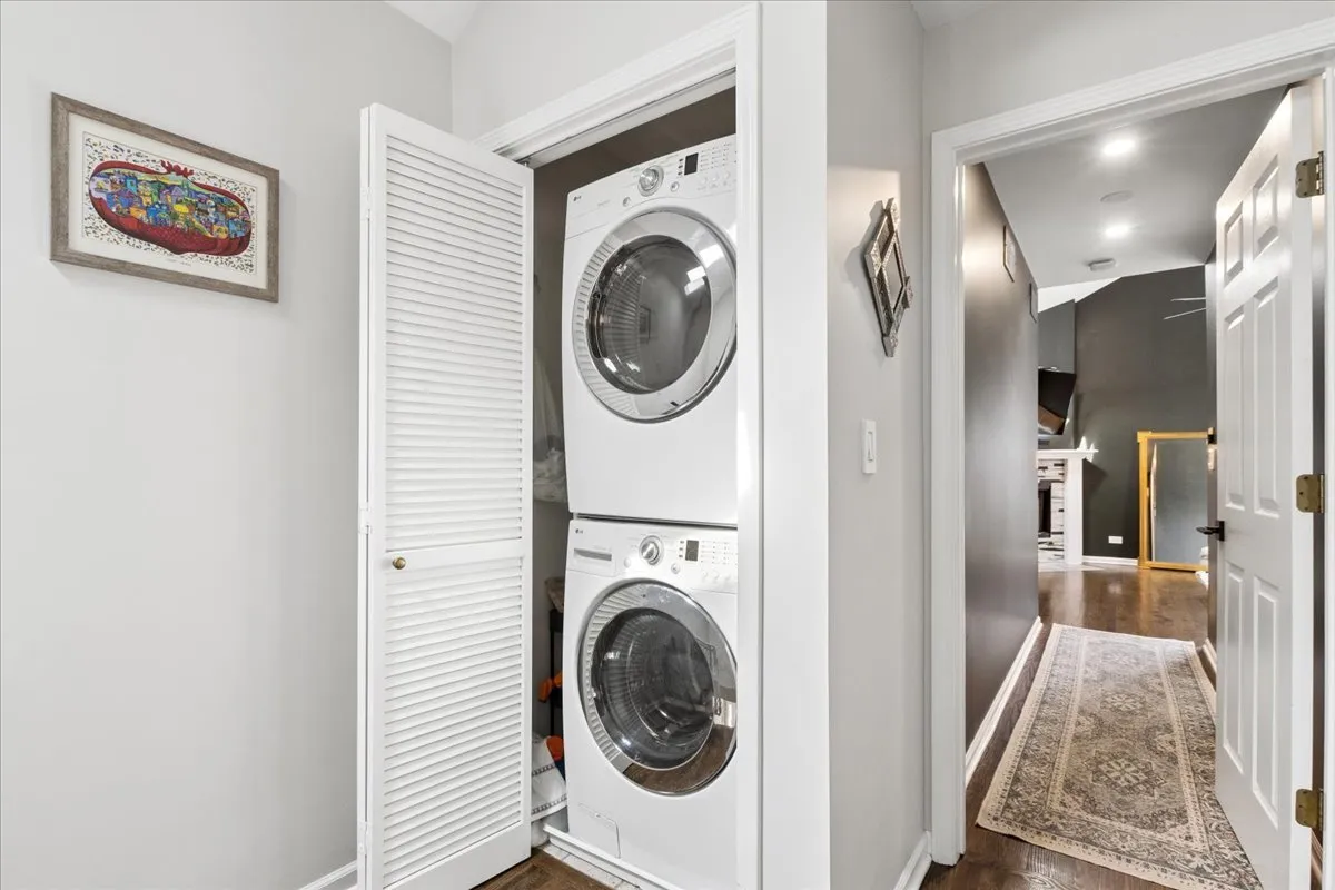 712 N Throop St, ,  60642, USA 60642-Chicago-IL