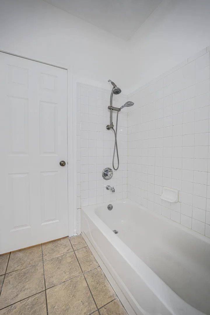 2884 Cedar Glade Dr, ,  60564, USA 60564-Naperville-IL