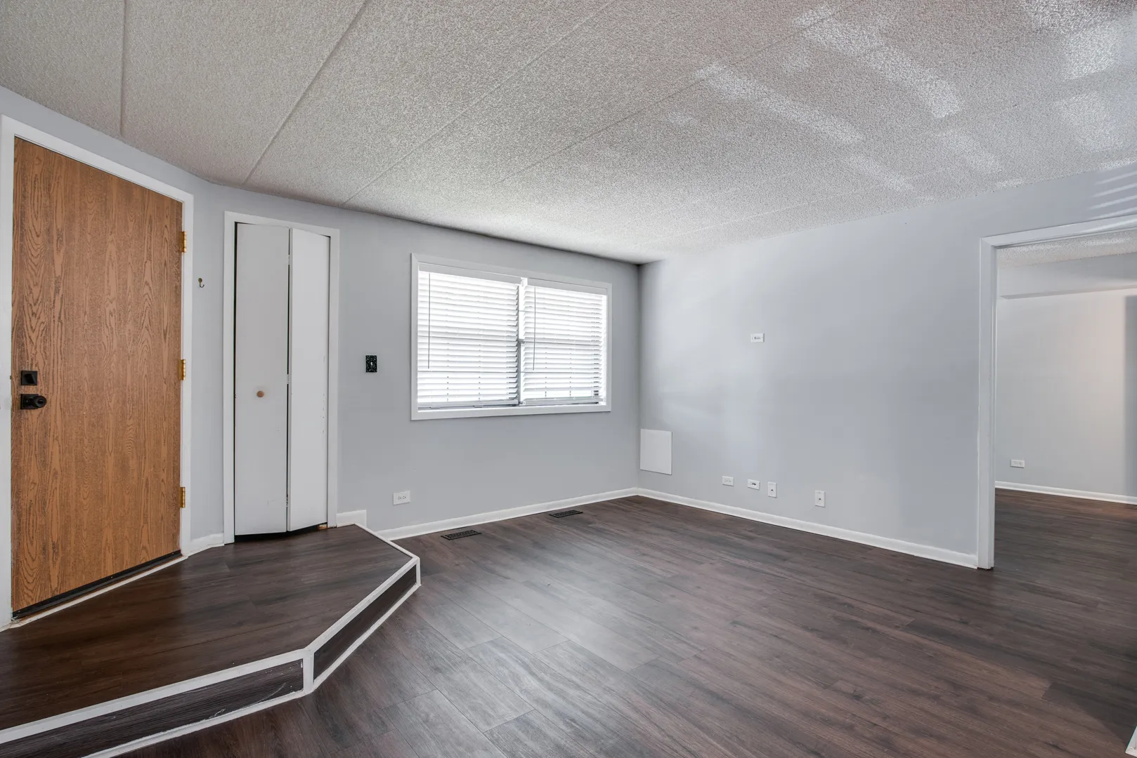 1486 W Jefferson Ave, , 60540, USA 60540-Naperville-IL