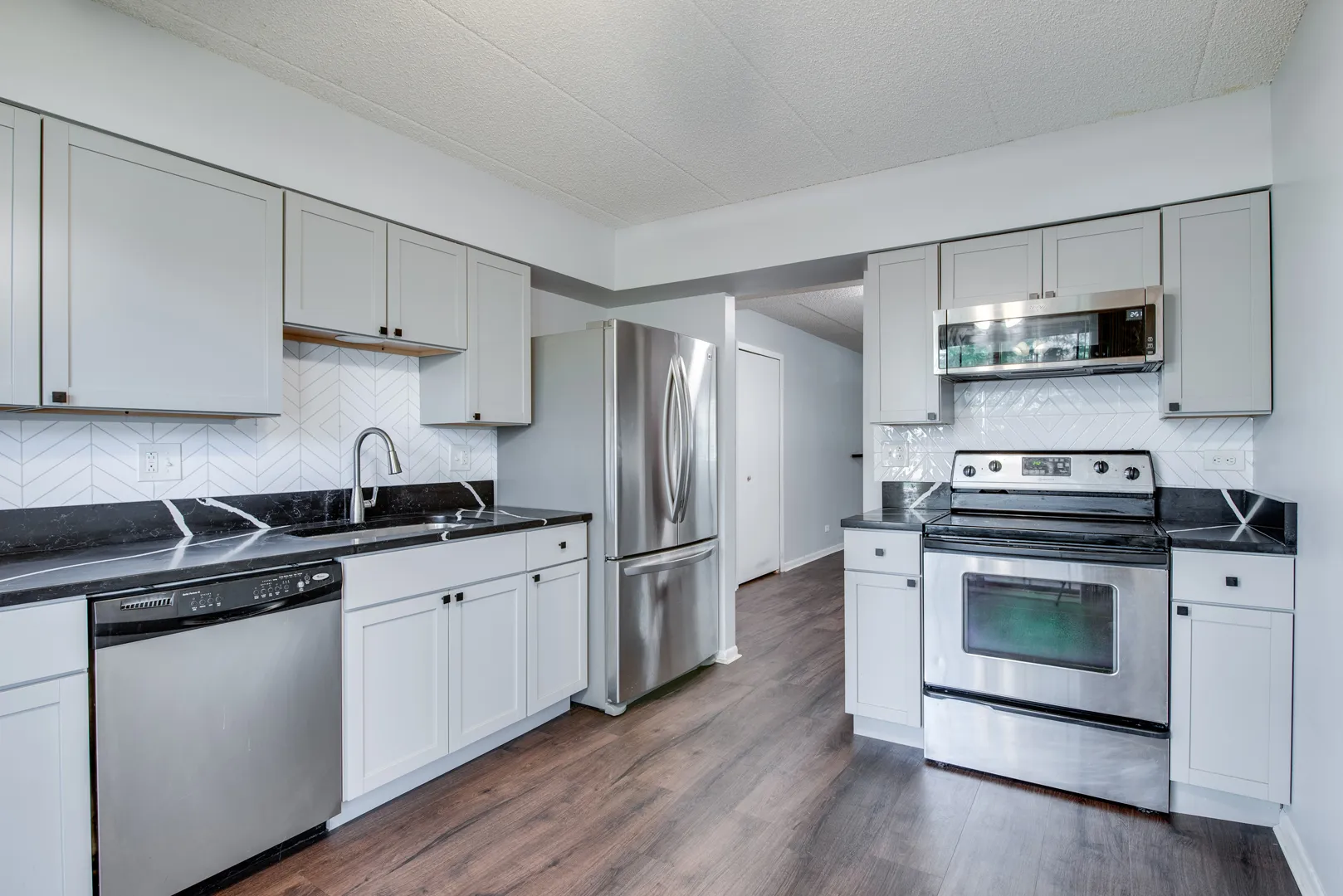 1486 W Jefferson Ave, , 60540, USA 60540-Naperville-IL