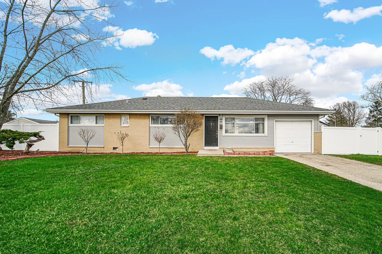 310 Maricopa Ln, , 60169, USA 60169-Hoffman Estates-IL