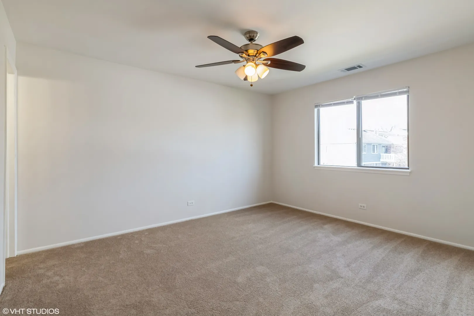 261 Driftwood Ln, ,  60193, USA 60193-Schaumburg-IL