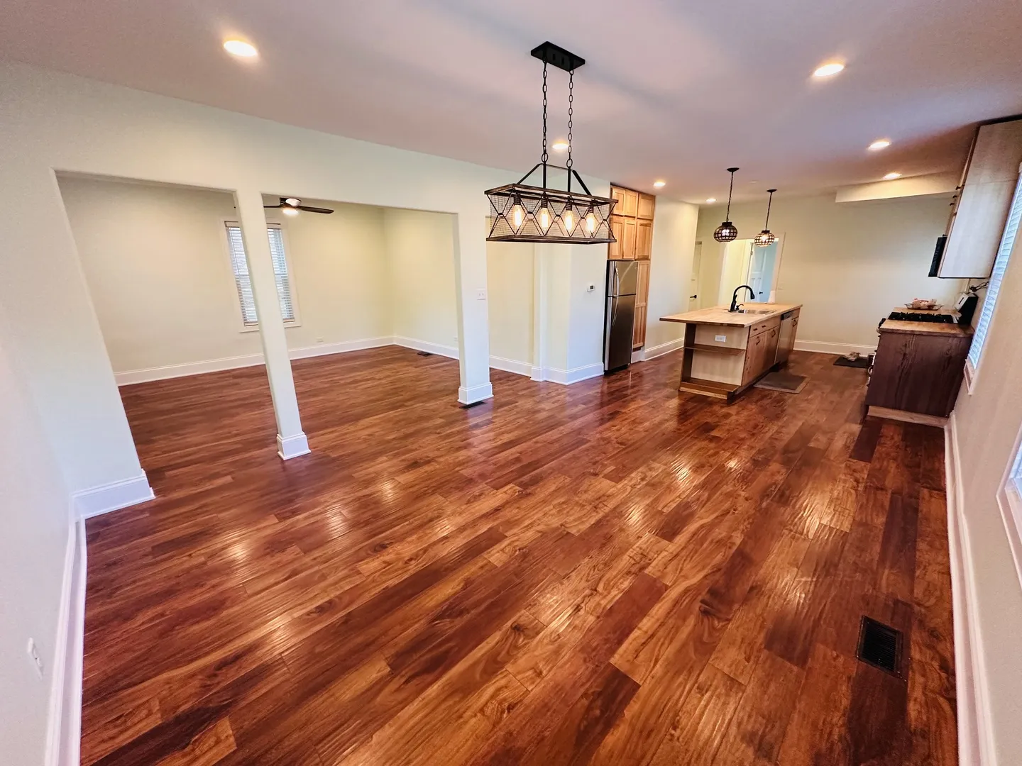 8133 Laramie Ave, , 60077, USA 60077-Skokie-IL