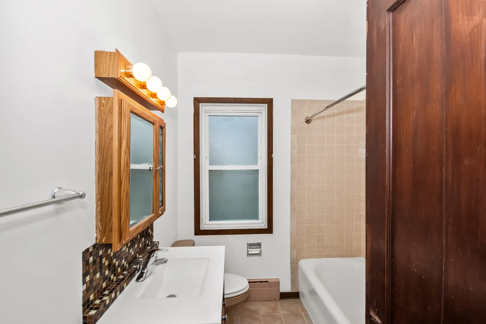 1033 Hayes Ave, ,  60302, USA 60302-Oak Park-IL