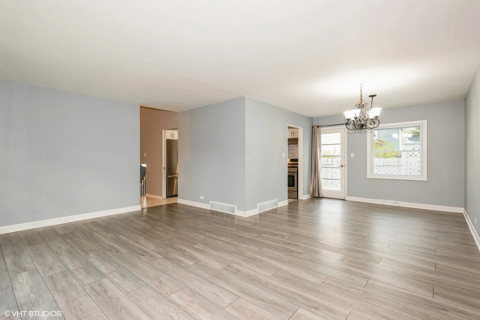 319 Shirley Ct, , 60187, USA 60187-Wheaton-IL