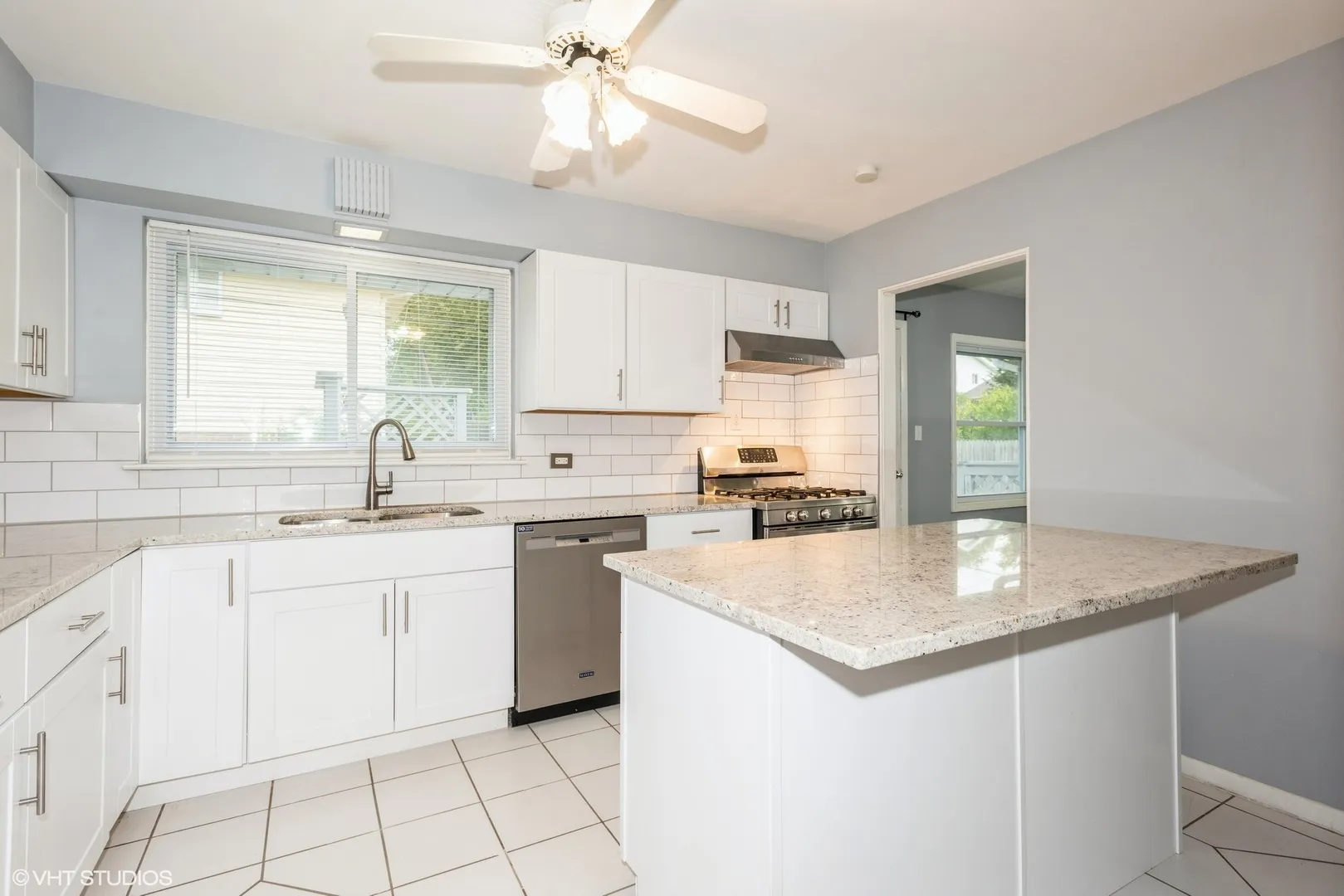 319 Shirley Ct, ,  60187, USA 60187-Wheaton-IL
