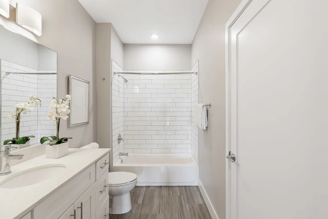 101 W Liberty St, , 60010, USA 60010-Barrington-IL