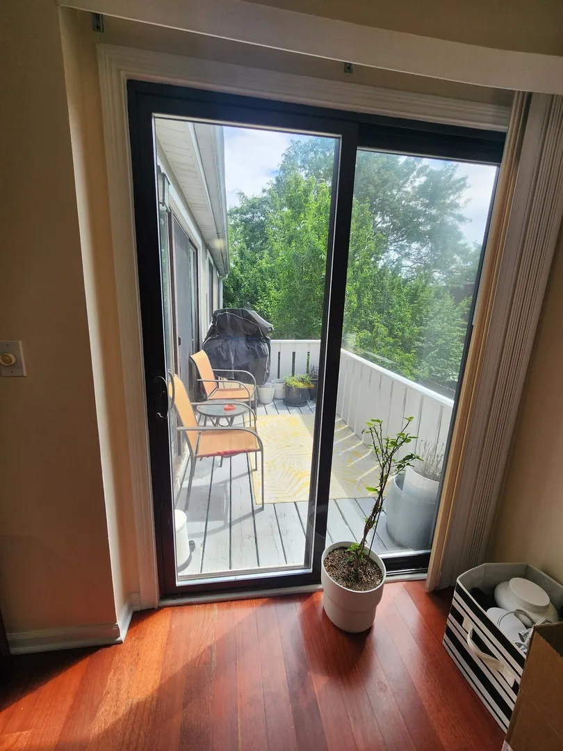 220 Hawthorne Ct, ,  60193, USA 60193-Schaumburg-IL