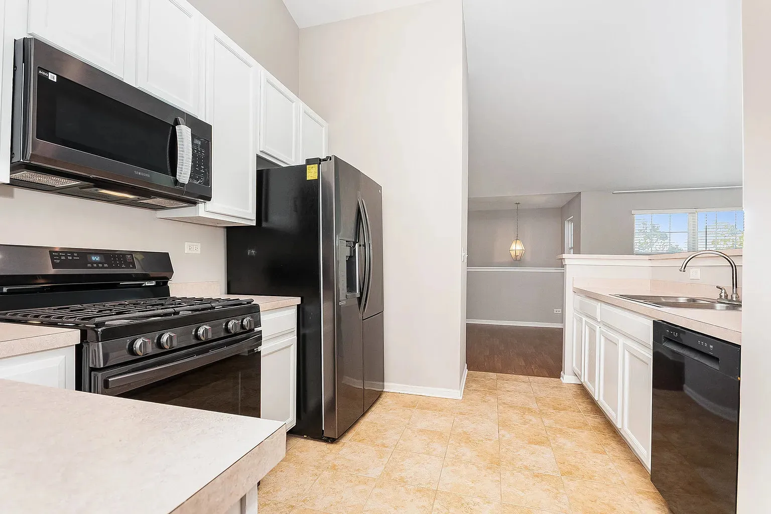 2404 Golf Ridge Cir, ,  60563, USA 60563-Naperville-IL
