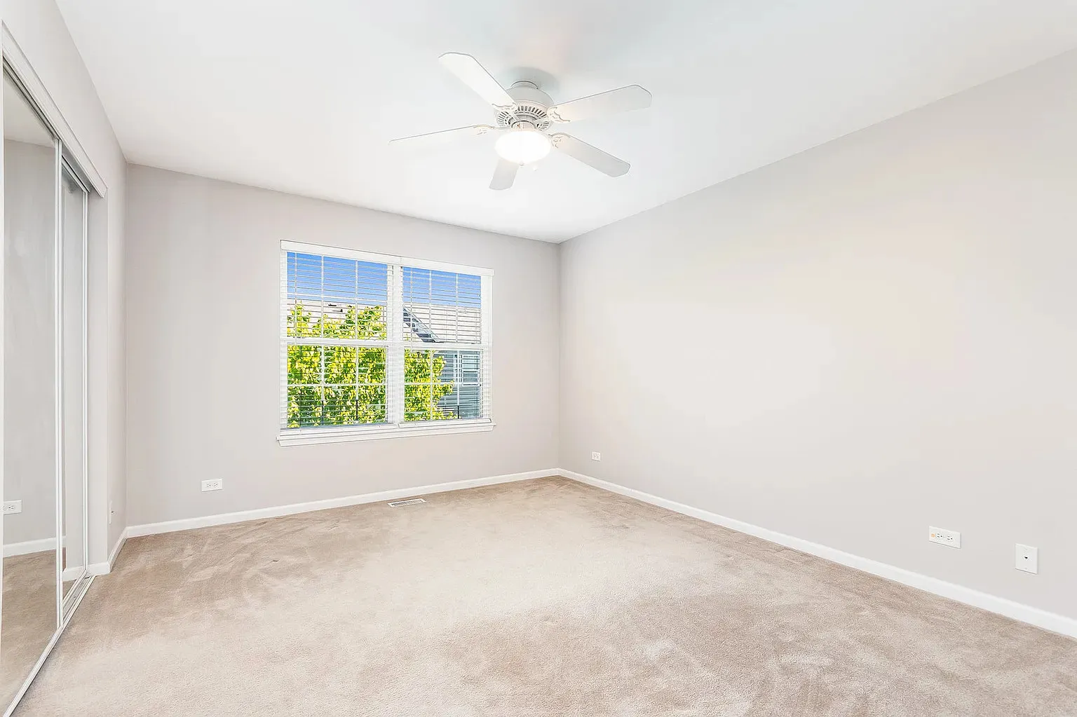 2404 Golf Ridge Cir, ,  60563, USA 60563-Naperville-IL
