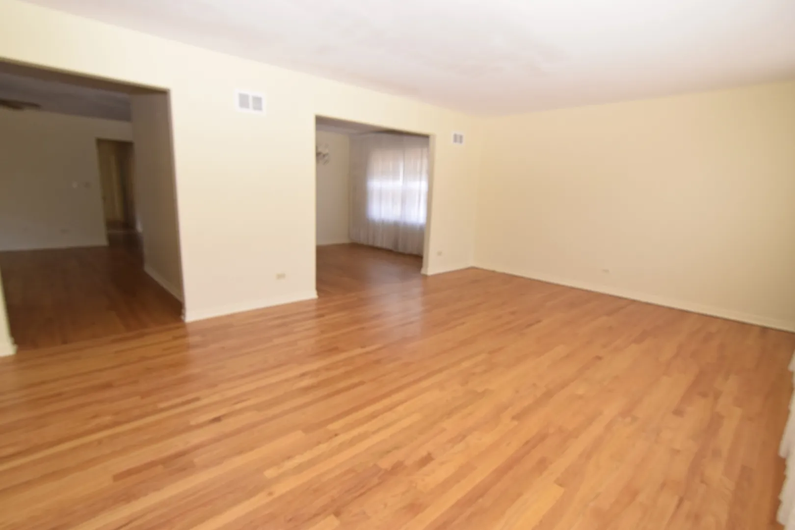 5025 Carol St, ,  60077, USA 60077-Skokie-IL