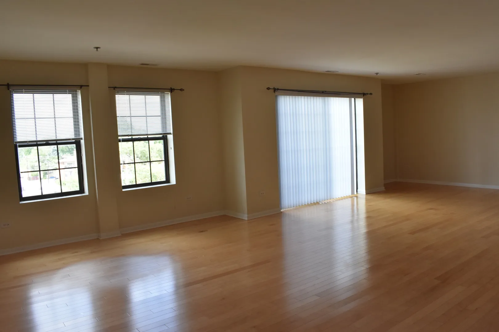 8255 Blvd, , 60077, USA 60077-Skokie-IL