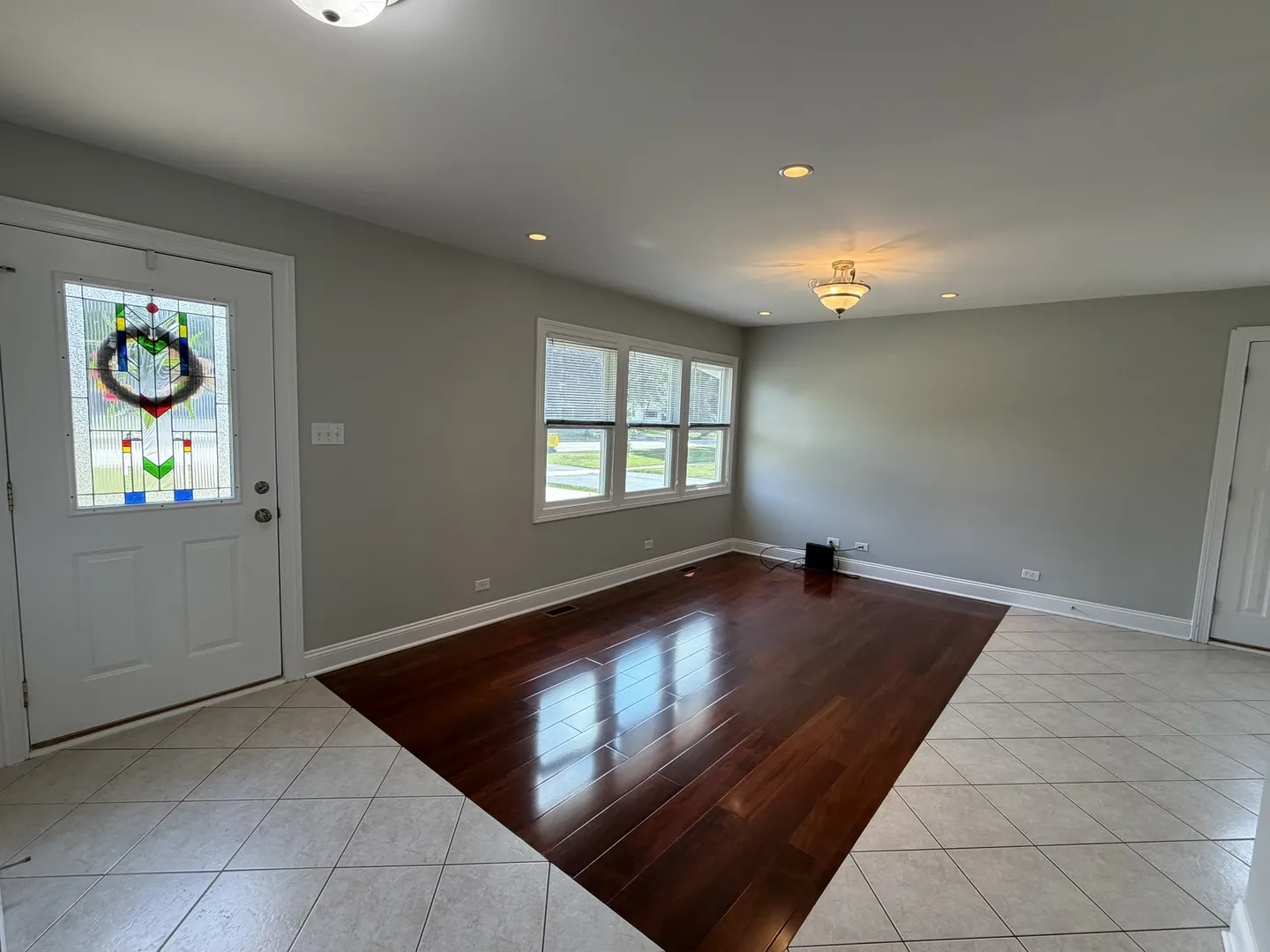 2204 Campbell St, ,  60008, USA 60008-Rolling Meadows-IL