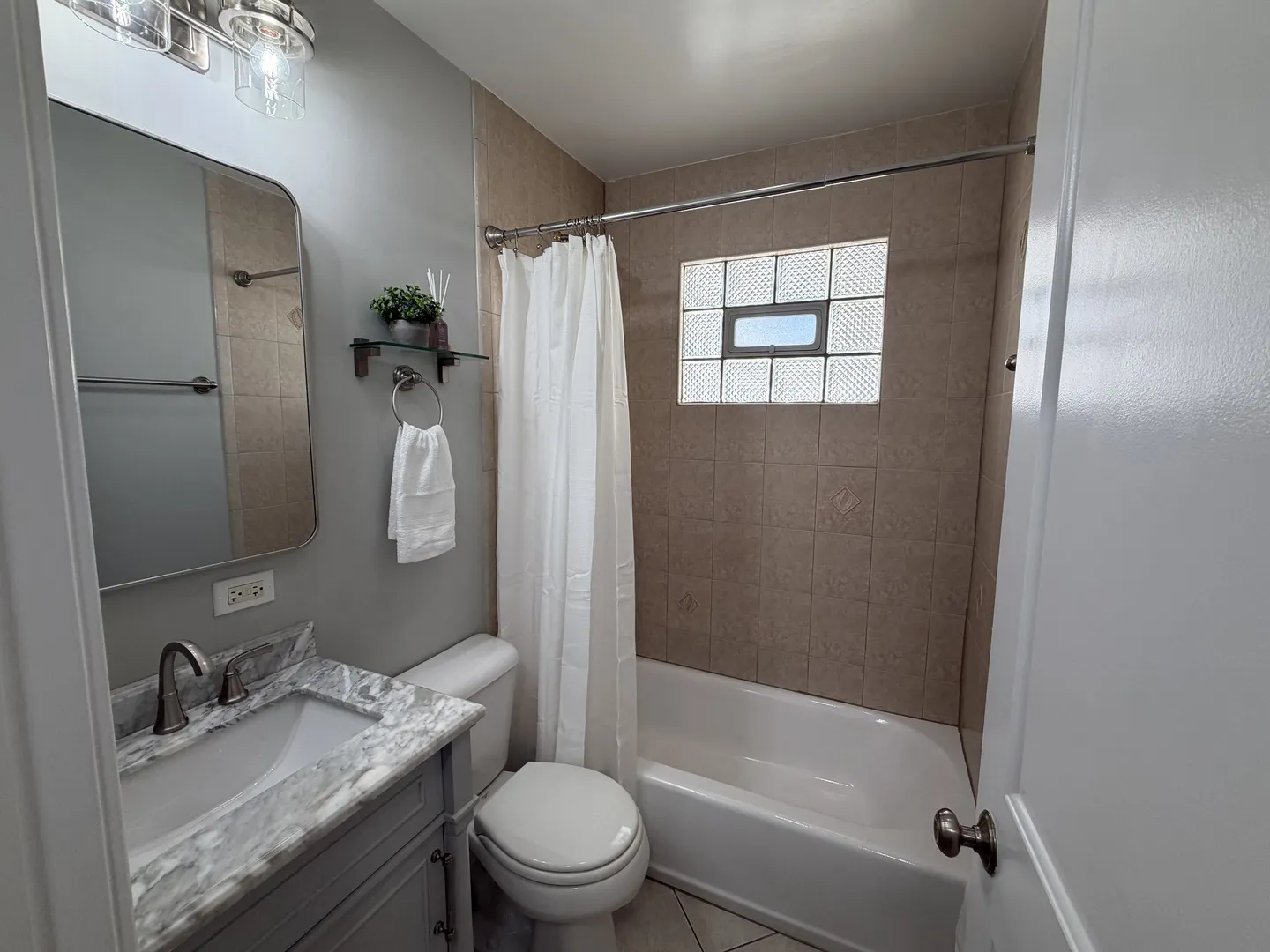 2204 Campbell St, ,  60008, USA 60008-Rolling Meadows-IL