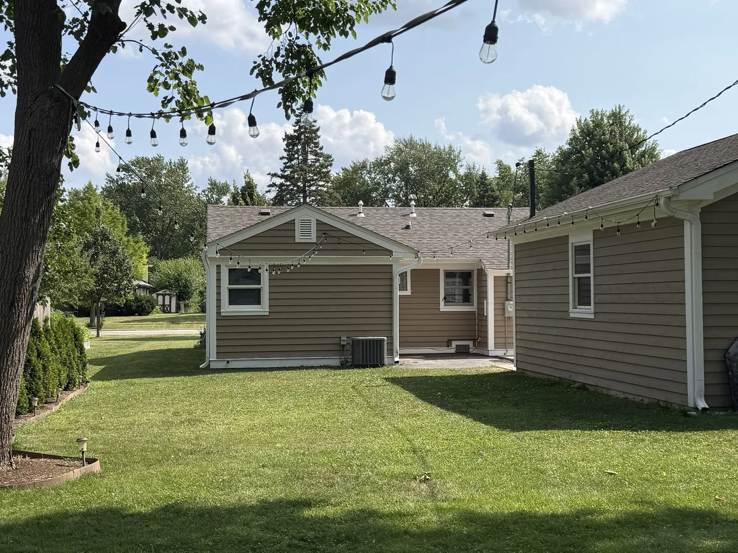 2204 Campbell St, ,  60008, USA 60008-Rolling Meadows-IL