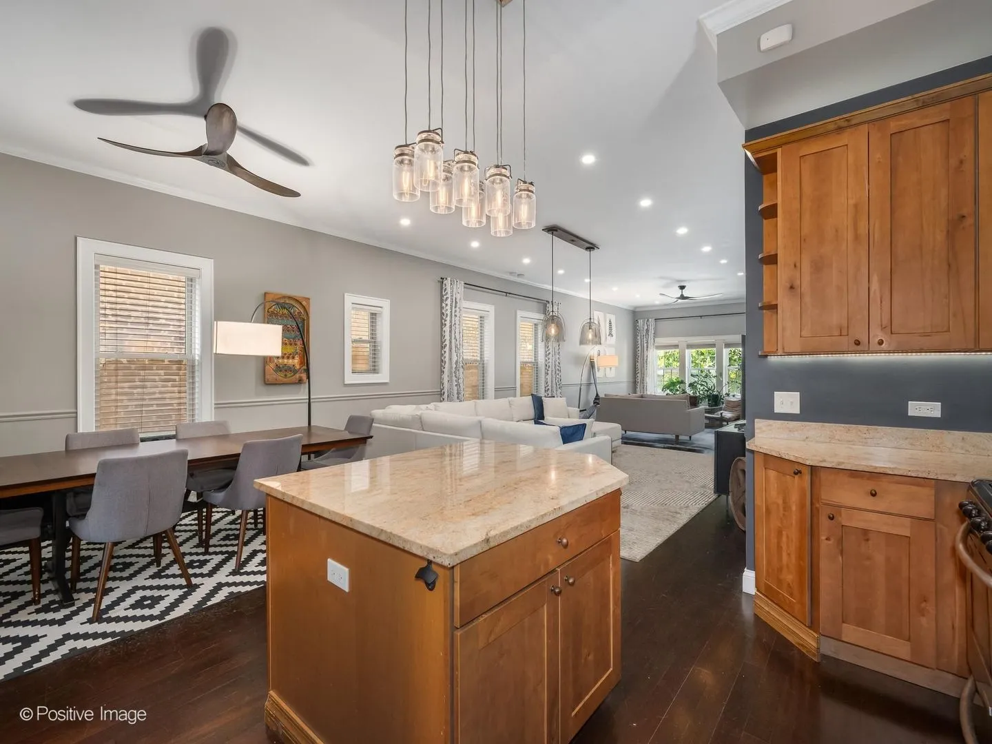2120 W Race Ave, , 60612, USA 60612-Chicago-IL