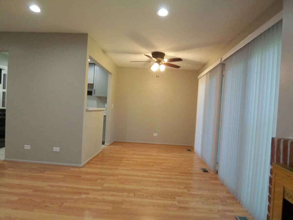 1546 Williamsburg Dr, ,  60193, USA 60193-Schaumburg-IL