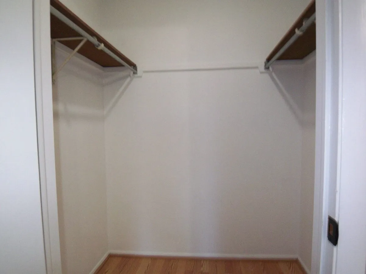 1546 Williamsburg Dr, ,  60193, USA 60193-Schaumburg-IL