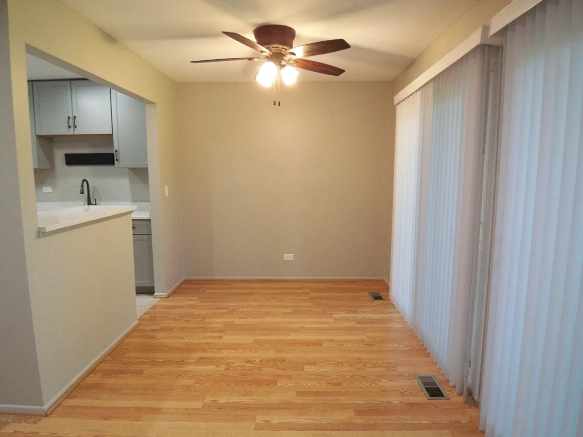 1546 Williamsburg Dr, ,  60193, USA 60193-Schaumburg-IL