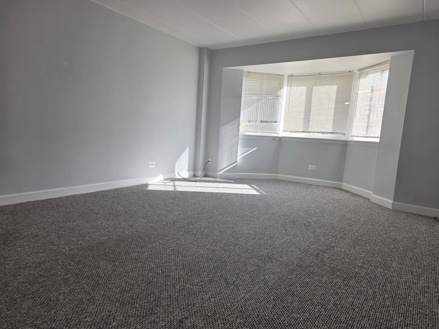 220 S Roselle Rd, ,  60193, USA 60193-Schaumburg-IL
