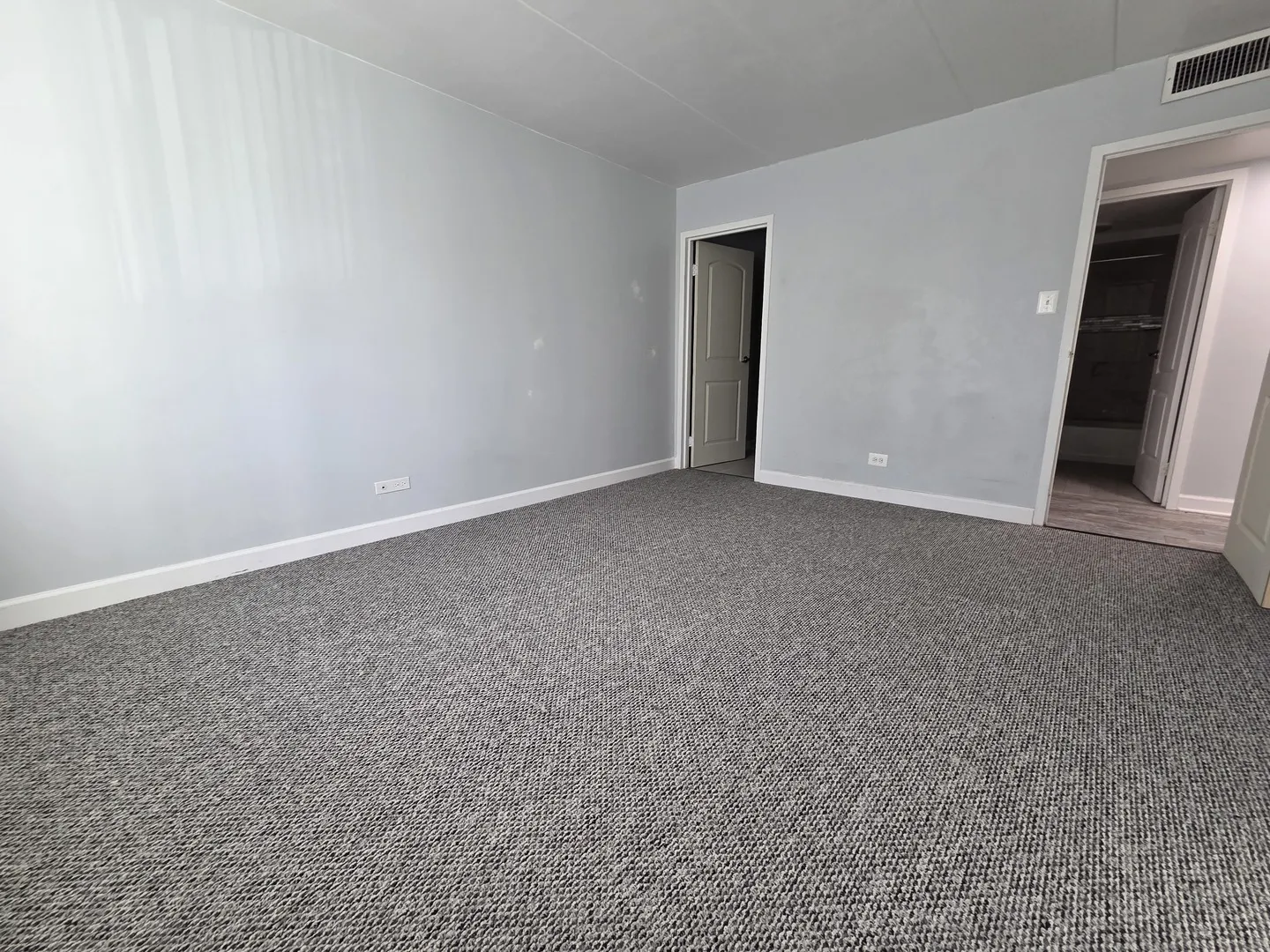 220 S Roselle Rd, ,  60193, USA 60193-Schaumburg-IL