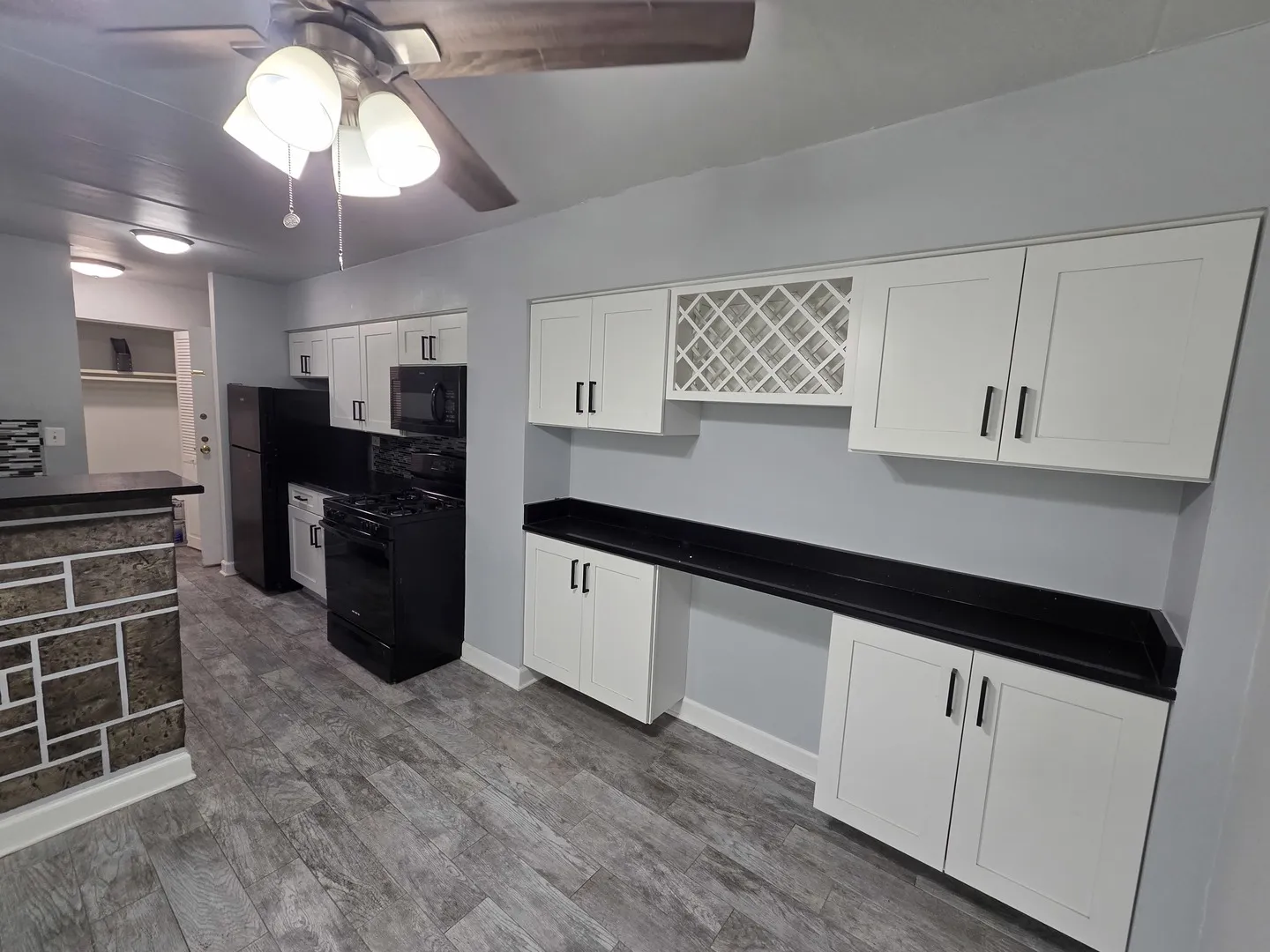 220 S Roselle Rd, ,  60193, USA 60193-Schaumburg-IL