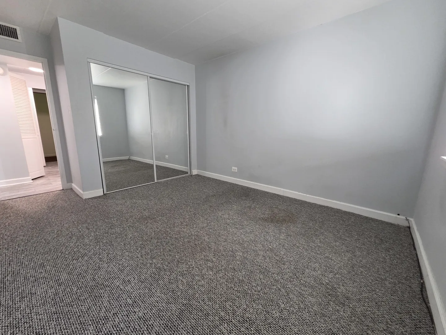 220 S Roselle Rd, ,  60193, USA 60193-Schaumburg-IL