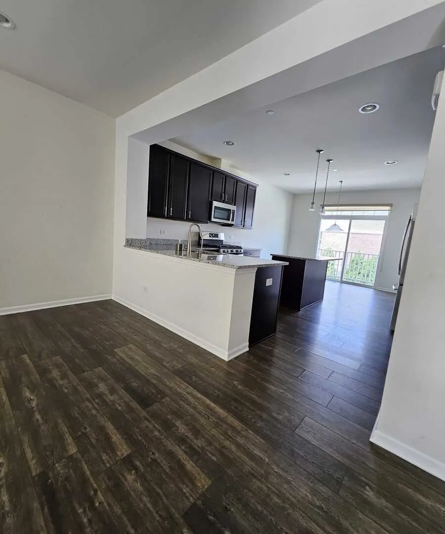 1921 Continental Ave, ,  60563, USA 60563-Naperville-IL