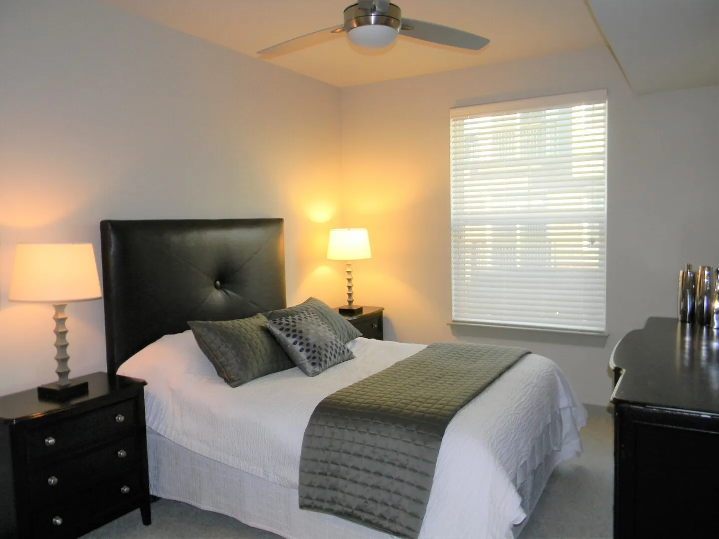 700 E Algonquin Rd, ,  60173, USA 60173-Schaumburg-IL