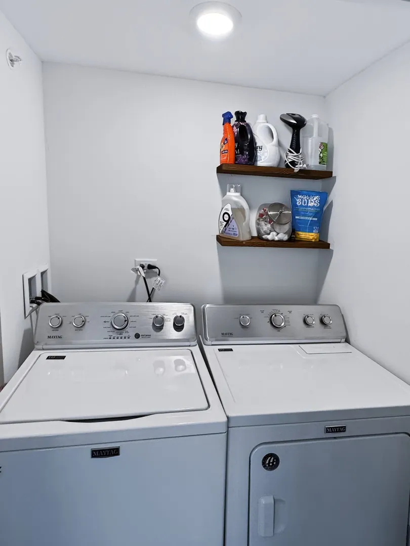1212 Quadrant Ln., ,  60173, USA 60173-Schaumburg-IL