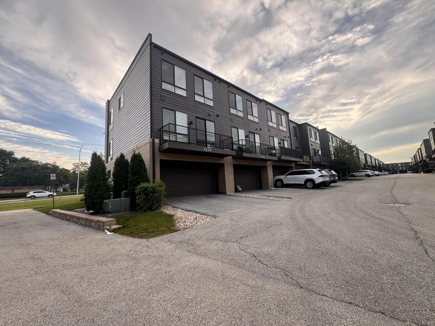 1212 Quadrant Ln., ,  60173, USA 60173-Schaumburg-IL