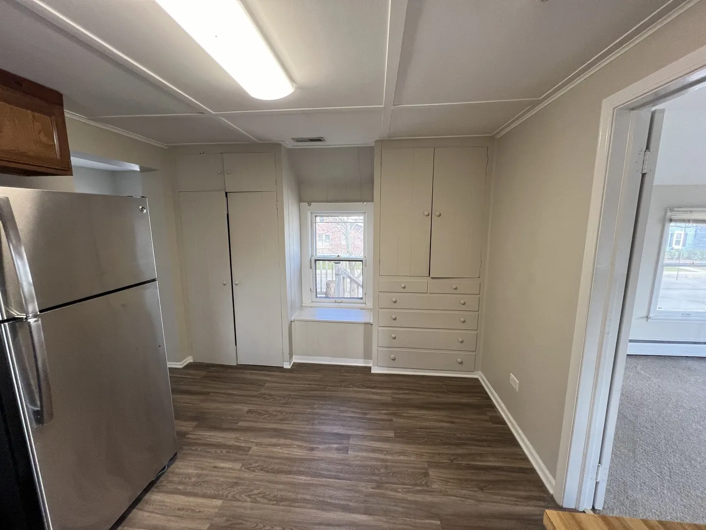 301 W Main St, , 60010, USA 60010-Barrington-IL