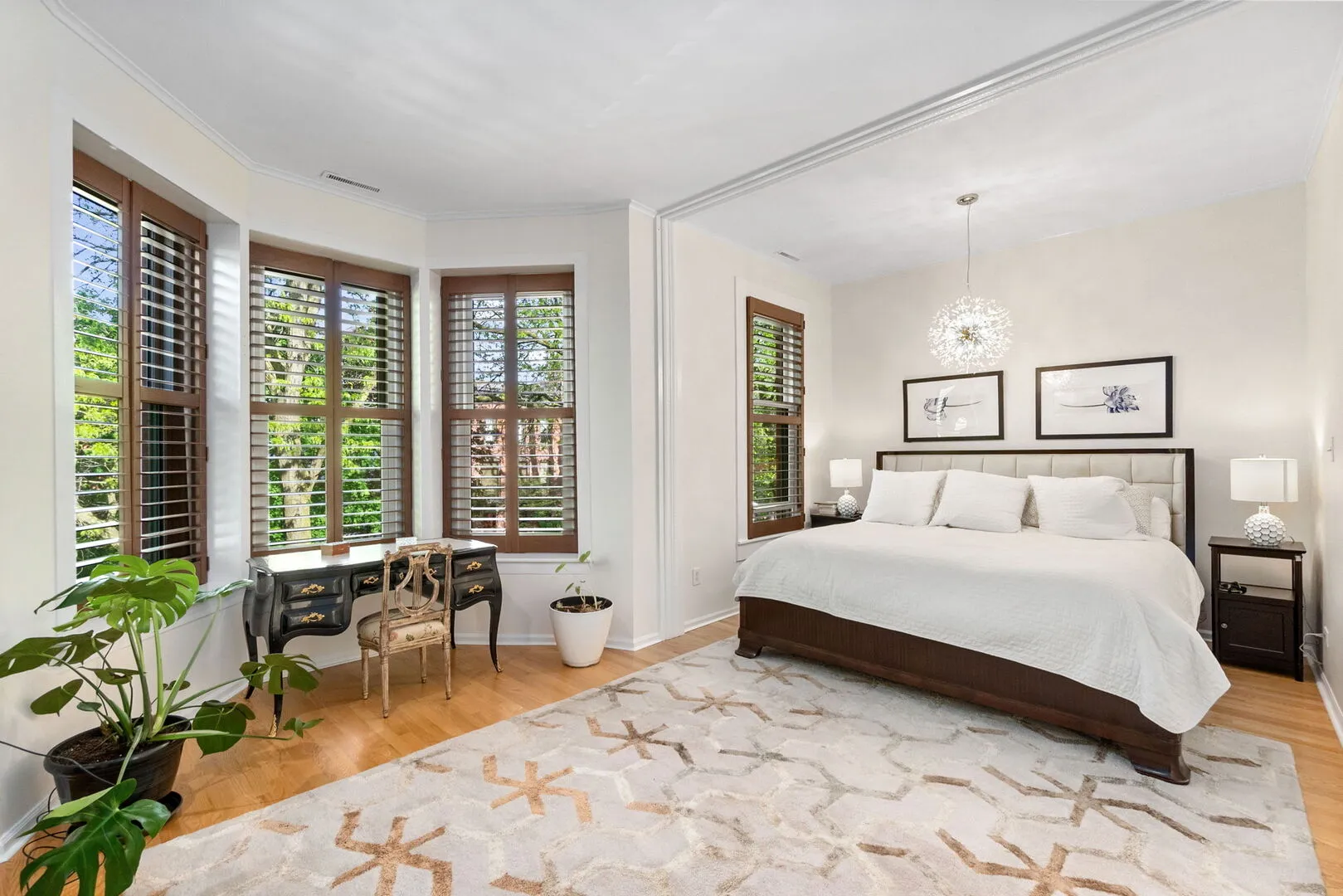 2112 N Dayton St, ,  60614, USA 60614-Chicago-IL