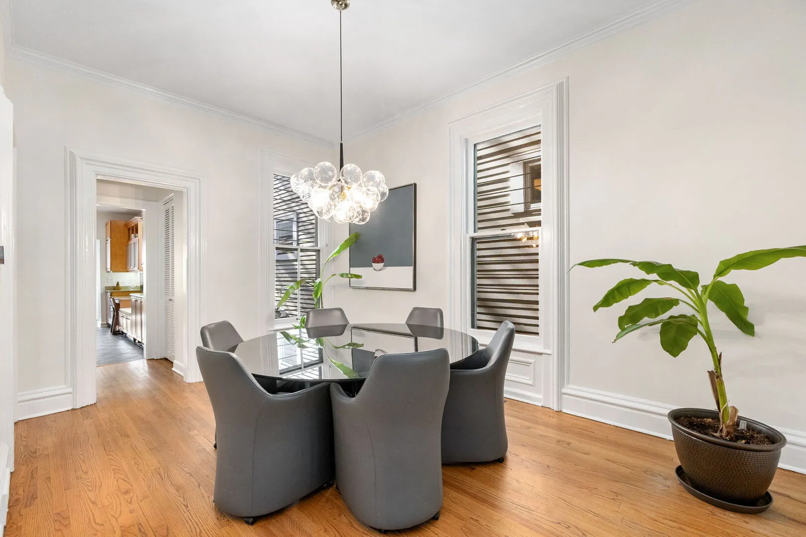 2112 N Dayton St, ,  60614, USA 60614-Chicago-IL