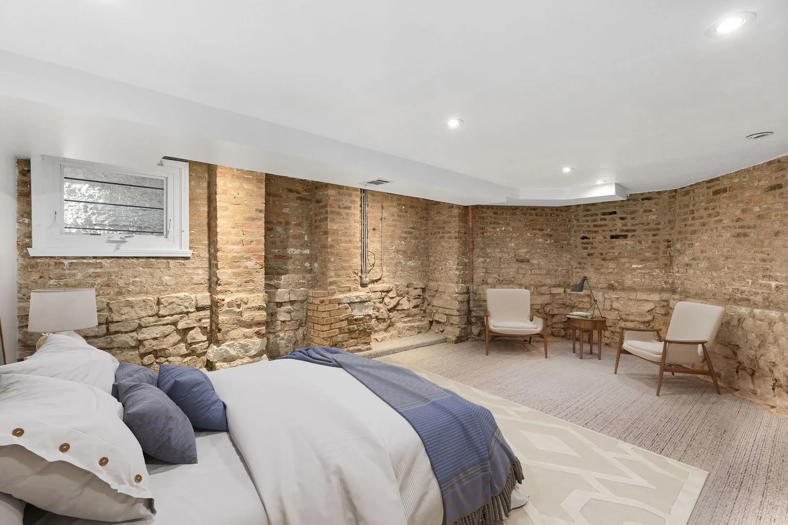 2112 N Dayton St, ,  60614, USA 60614-Chicago-IL
