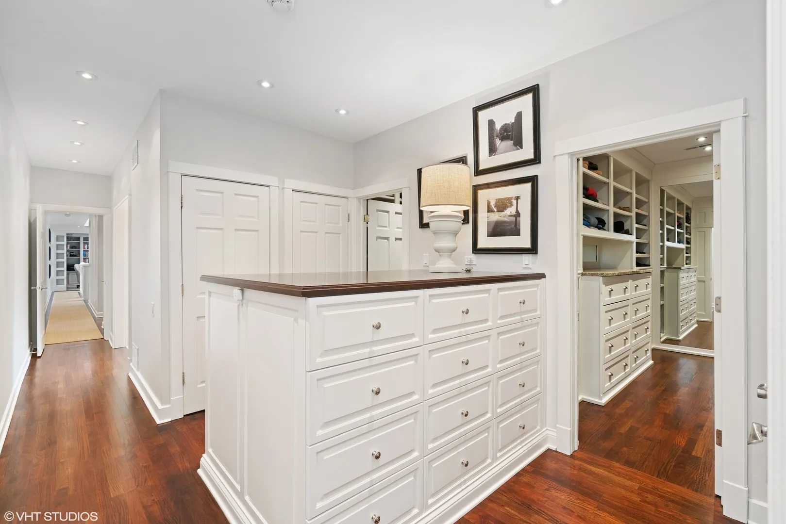 38 E Elm St, , 60611, USA 60611-Chicago-IL