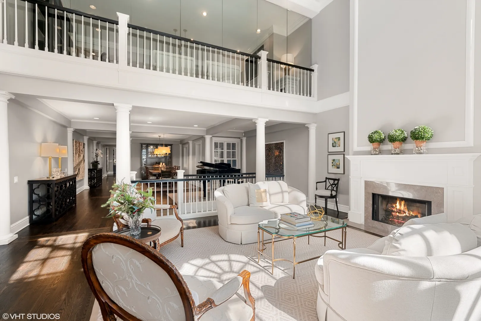 38 E Elm St, , 60611, USA 60611-Chicago-IL