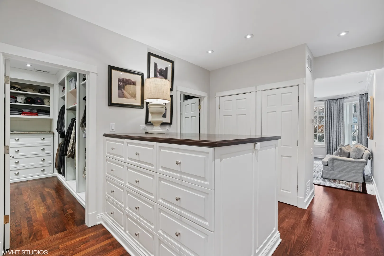 38 E Elm St, , 60611, USA 60611-Chicago-IL