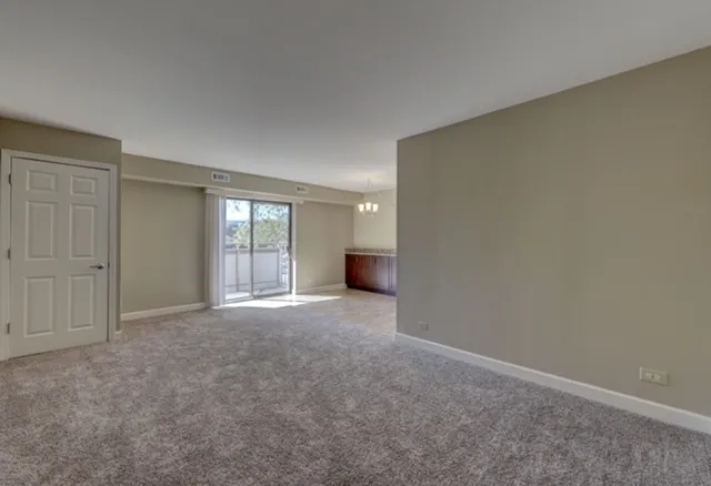 1460 Fairlane Dr, ,  60193, USA 60193-Schaumburg-IL