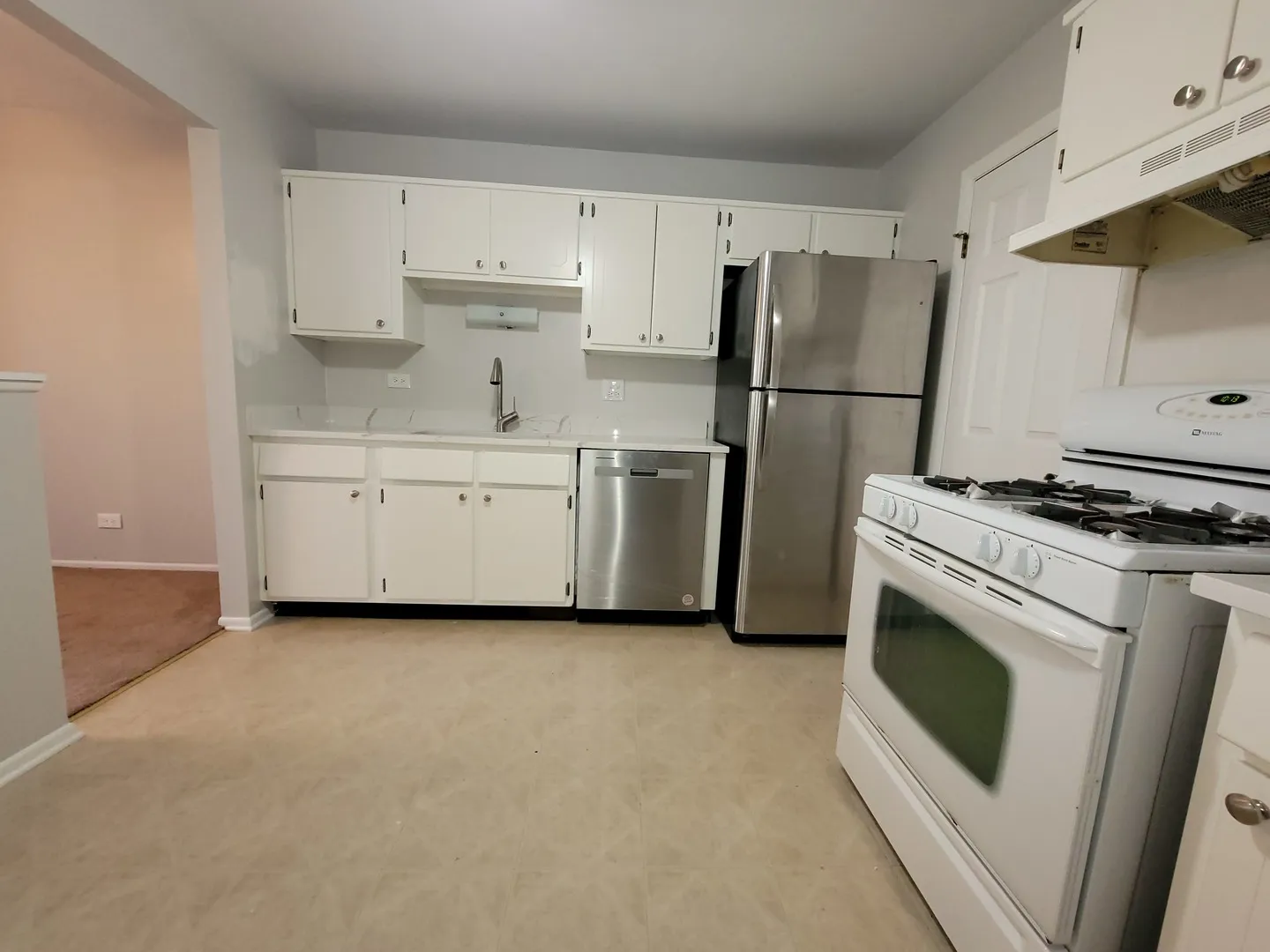 1460 7 Pines Rd, ,  60193, USA 60193-Schaumburg-IL