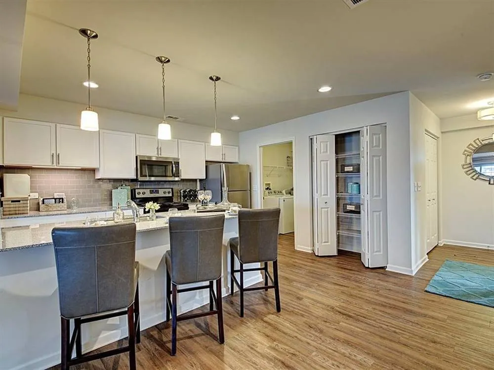 4238 Pond Willow Rd, , 60564, USA 60564-Naperville-IL