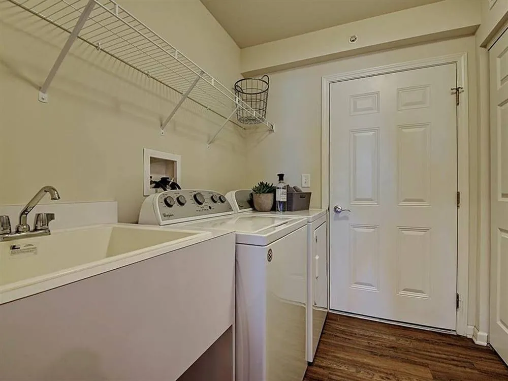 4238 Pond Willow Rd, ,  60564, USA 60564-Naperville-IL