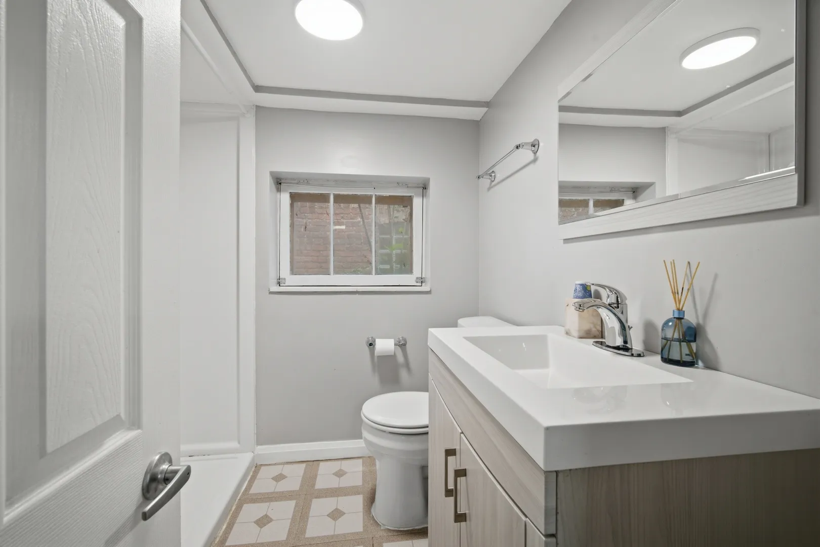 7236 W Pratt Ave, ,  60631, USA 60631-Chicago-IL