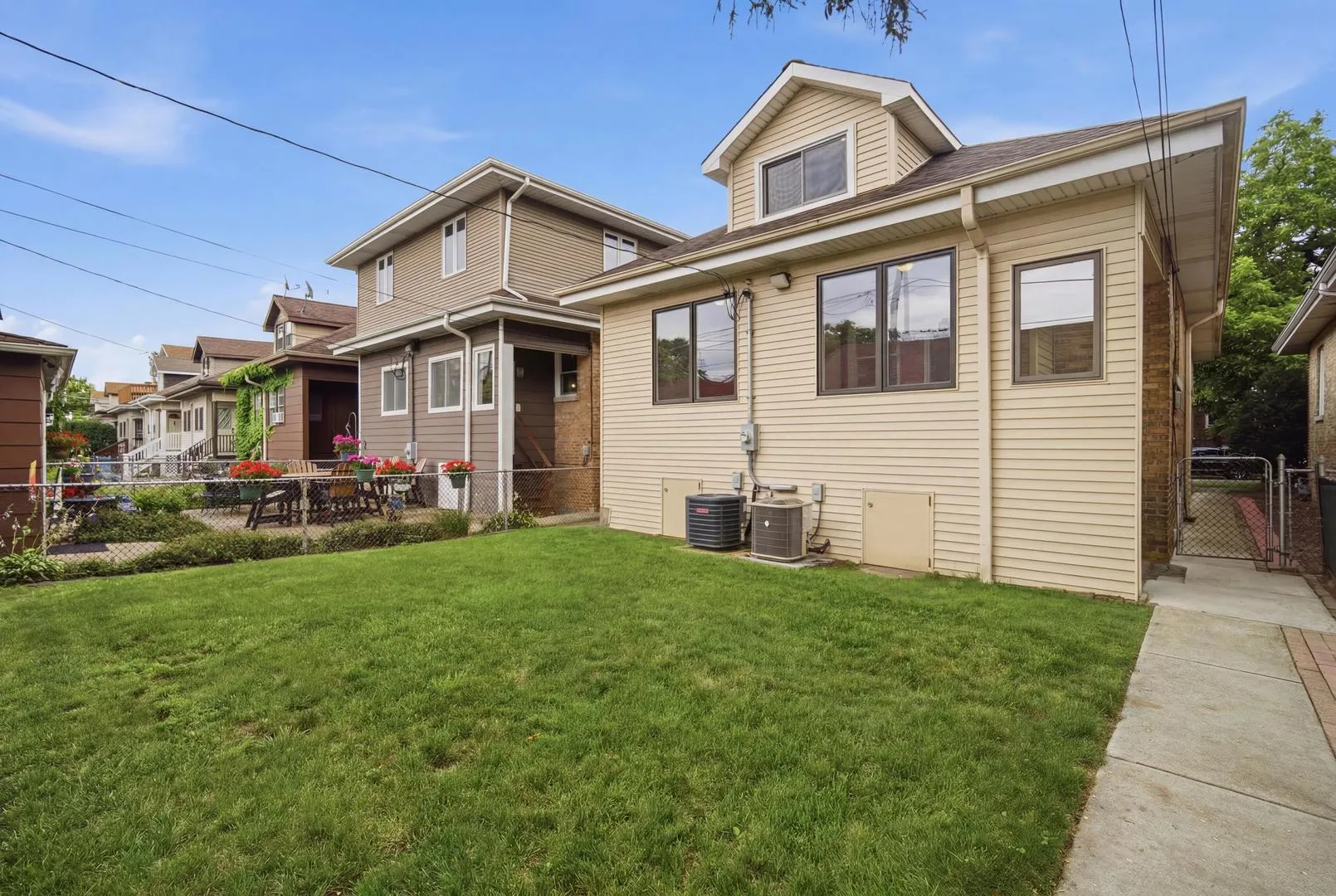 7236 W Pratt Ave, ,  60631, USA 60631-Chicago-IL
