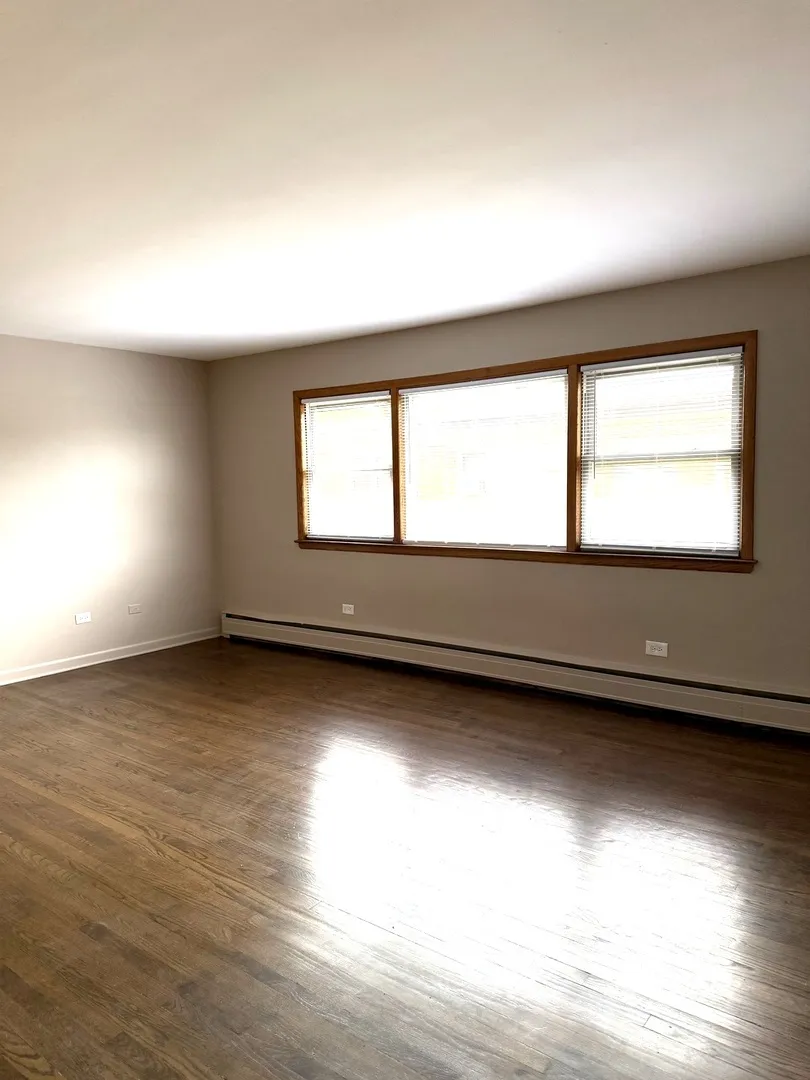 7538 Waukegan Rd, ,  60714, USA 60714-Niles-IL