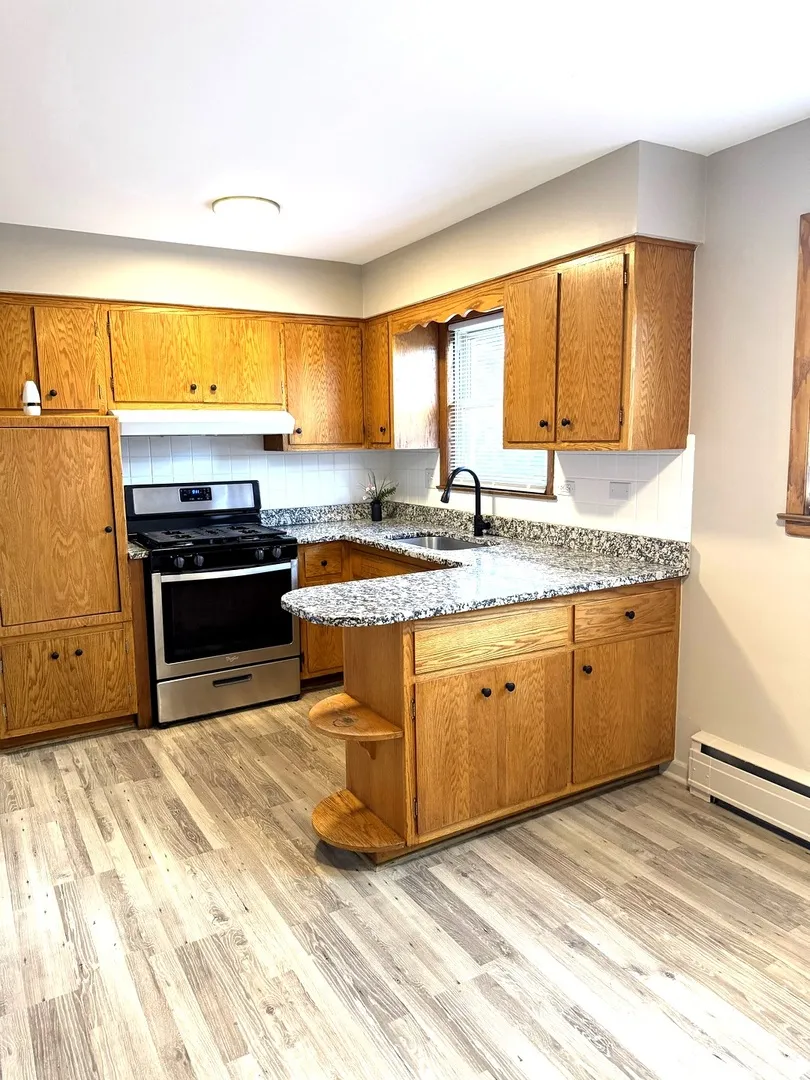 7538 Waukegan Rd, , 60714, USA 60714-Niles-IL