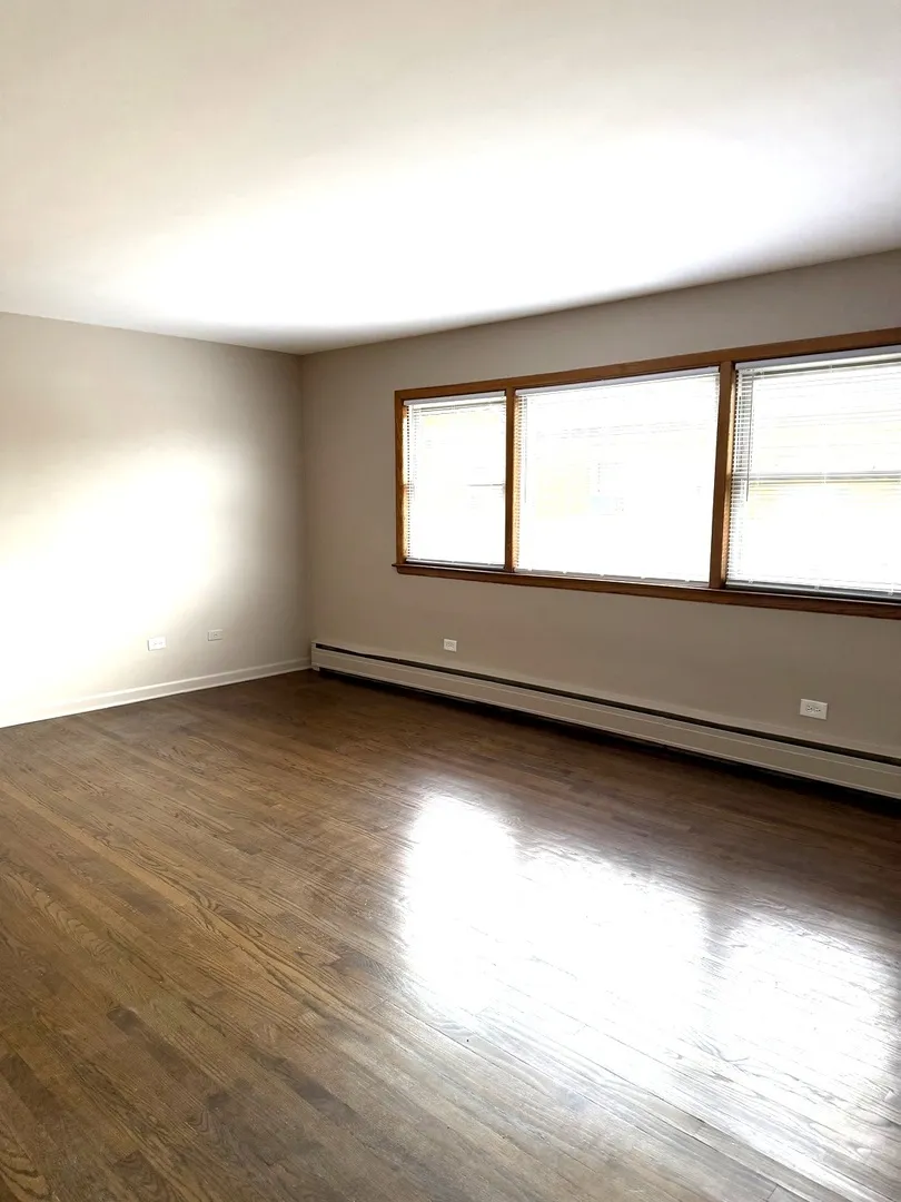 7538 Waukegan Rd, ,  60714, USA 60714-Niles-IL