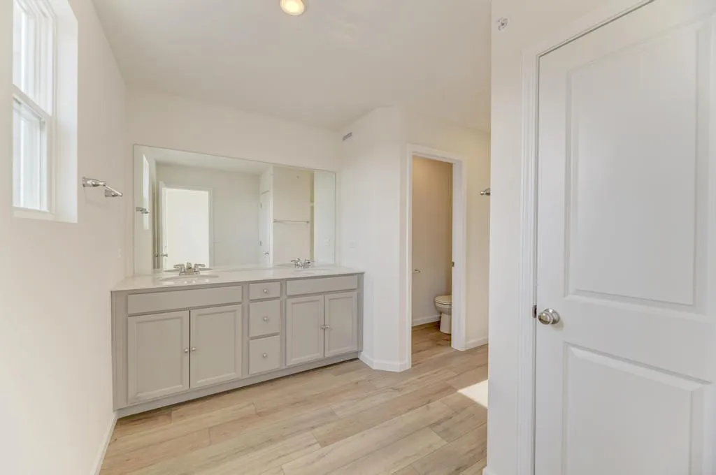 2235 Horseshoe Cir, , 60564, USA 60564-Naperville-IL