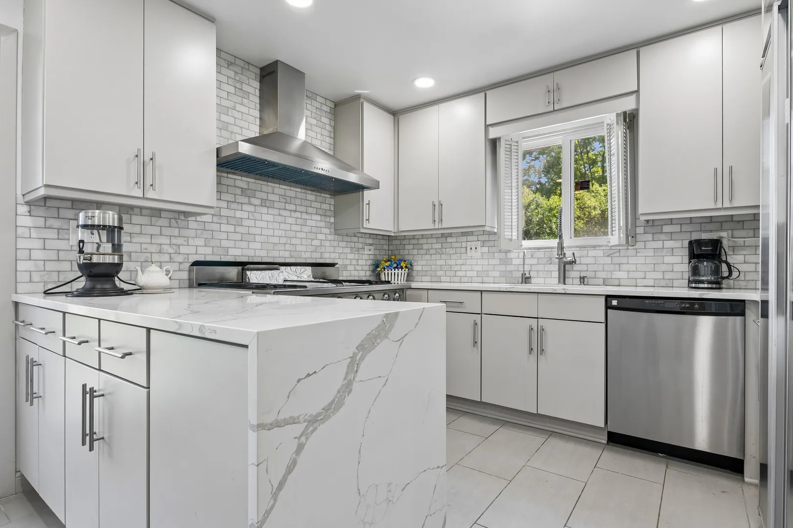 3701 Keenan Ln, ,  60026, USA 60026-Glenview-IL